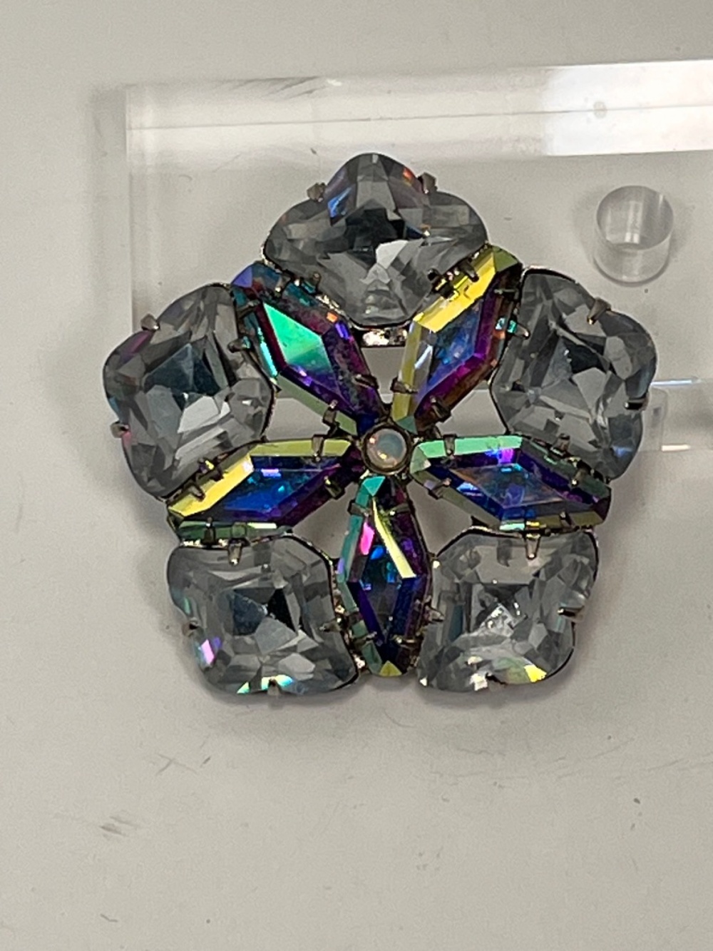 Sorrelli Cupcake Brooch / Pin / Pendant